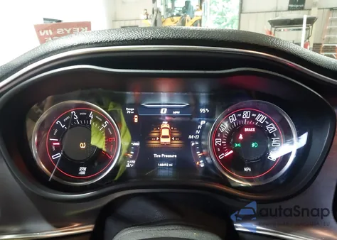 2017 Dodge Challenger R/T из США, поврежденный, VIN 2C3CDZBT5HH650466